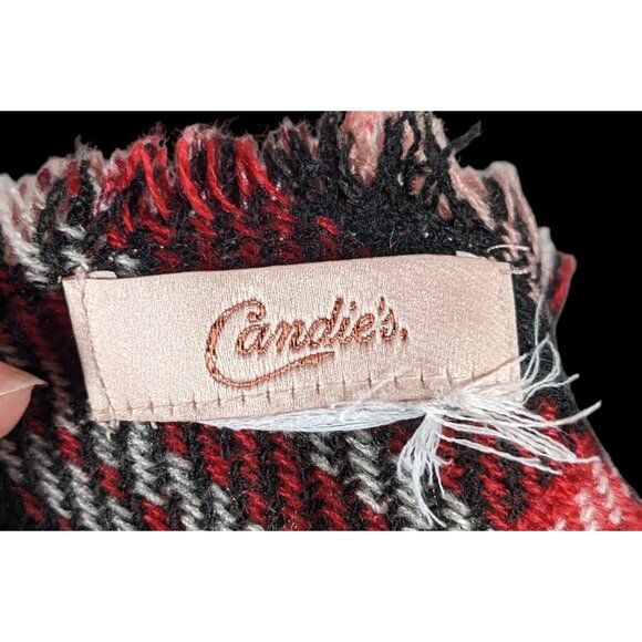 Candies Reversible Plaid And Pink Floral Triangle Shawl - Picture 4 of 7